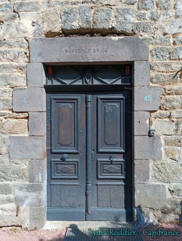 Maison à vendre 11 pièces - Château-Gaillard (63300)