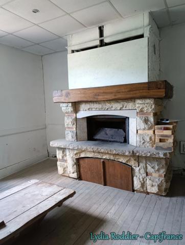 Maison à vendre 11 pièces - Château-Gaillard (63300)