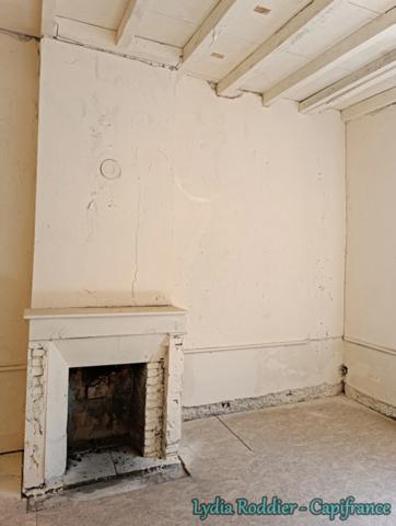 Maison à vendre 11 pièces - Château-Gaillard (63300)