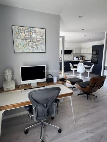 Vente                                                      Appartement
                        
                     3 pièces                      55 m2                     à Épron