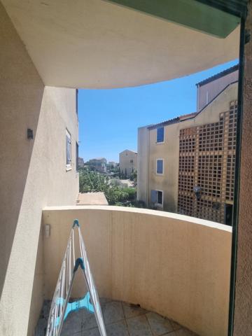 Saint-Pierre-la-mer (11560) Appartement T3 de 37 m2 avec parking 11560 Saint Pierre La Mer