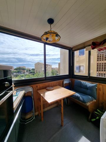 Saint-Pierre-la-mer (11560) Appartement T3 de 37 m2 avec parking 11560 Saint Pierre La Mer