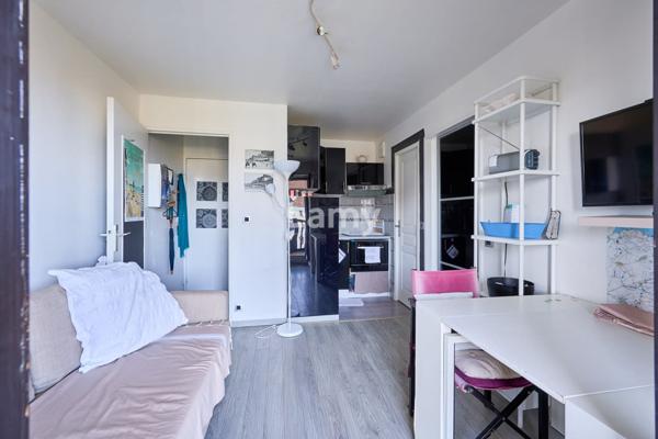 Appartement 2 pièces, balcon, vue mer