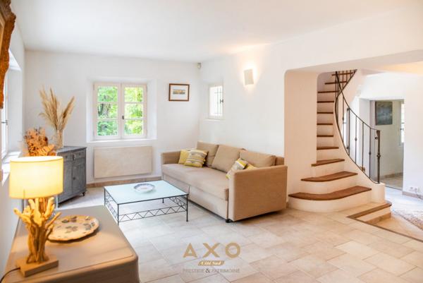 MONTAIGUET - BASTIDE PROVENÇALE  142M² - PISCINE  POOL HOUSE - DÉPENDANCE  PARC 8000M² - 1 120 000