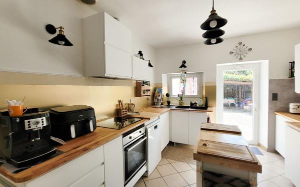 Maison à vendre    10 pièces •  Rivière-Saas-et-Gourby