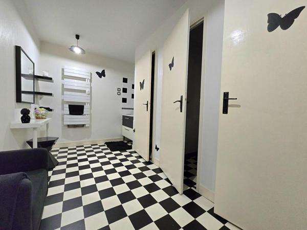 Maison en pierres 220m² piscine, atelier, chai, 11hectares