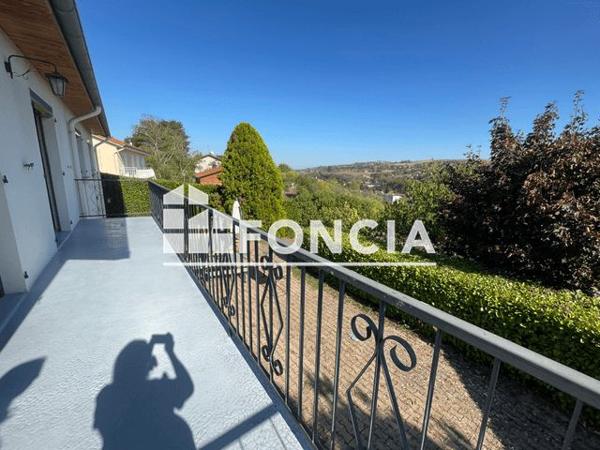 Location Maison 4 pièces 113 m² - 19 ALLEE DES EGLANTINES L'arbresle 69210