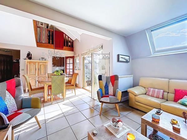 Exclusivité : Duplex de 110 m² avec terrasse, dernier étage, calme et sans vis-à-vis, en plein cœur d’Alfortville