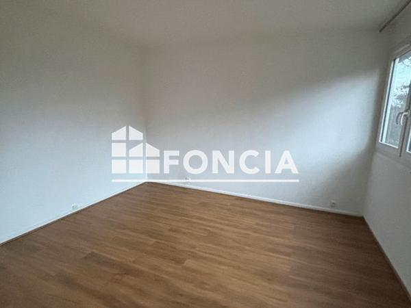 Location Appartement 4 pièces 73.41 m² - 25 RUE DES FOSSETTES Domont 95330