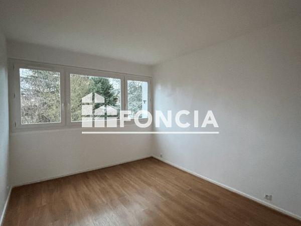 Location Appartement 4 pièces 73.41 m² - 25 RUE DES FOSSETTES Domont 95330