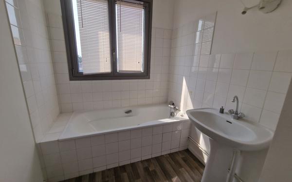 Appartement à louer    2 pièces •  Saint-Pierre-des-Corps