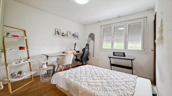 Maison sur sous-sol total!