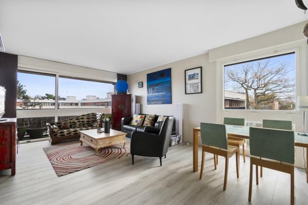 Vaucresson (92420) DERNIER ETAGE - calme et baigné de lumière