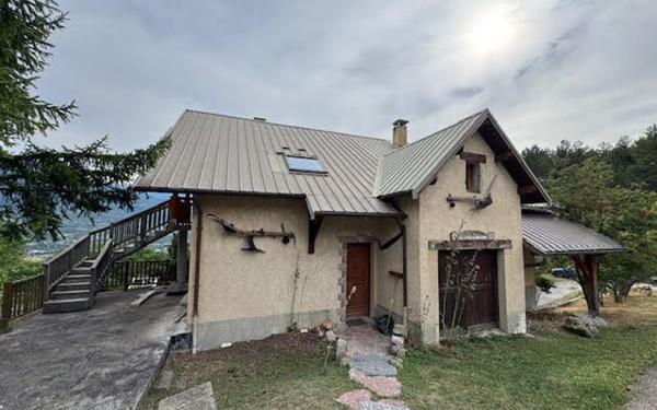 Appartement à vendre    4 pièces • 96,71 m2 Embrun