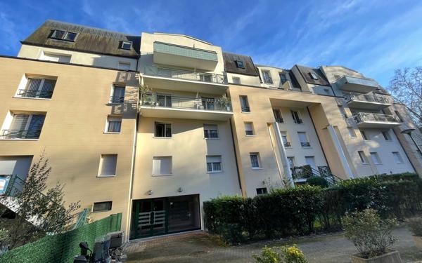 Appartement à vendre    2 pièces • 53,30 m2 Yerres