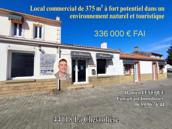 Local Commercial 12 pièces - 375 m²