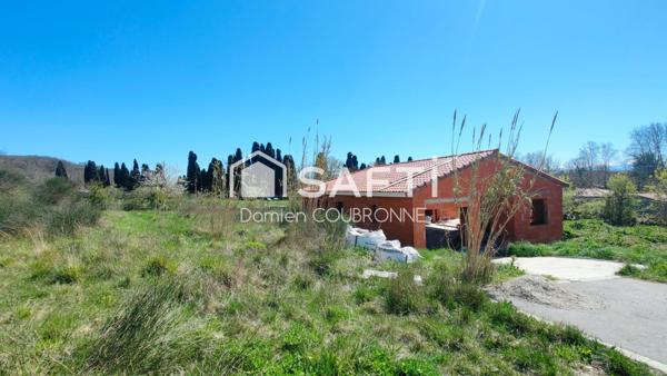 Maison idéalement placée dans un écrin de nature