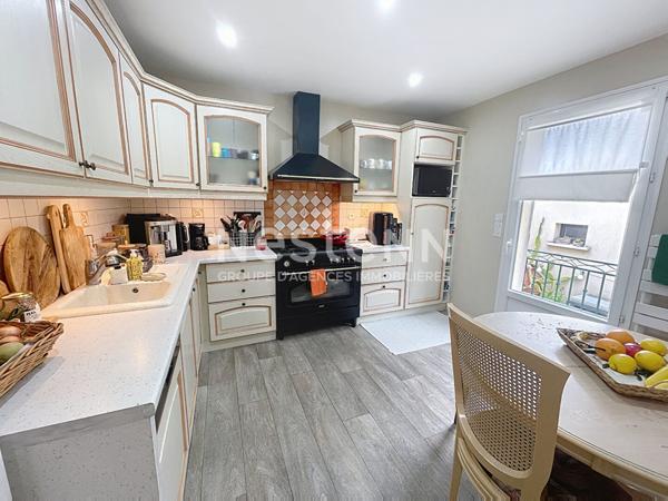 MORANGIS : maison individuelle et familiale avec sous-sol total située au blés d'or