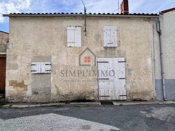 Maison en pierre, 178 m², 4 chambres, terrain de 1800 m²  + un Studio