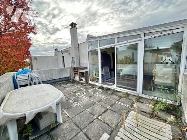 Appartement à Vendre à Villiers-le-Bel (95400) en Val-d'Oise (95), 5 pièces dont 3 chambres,