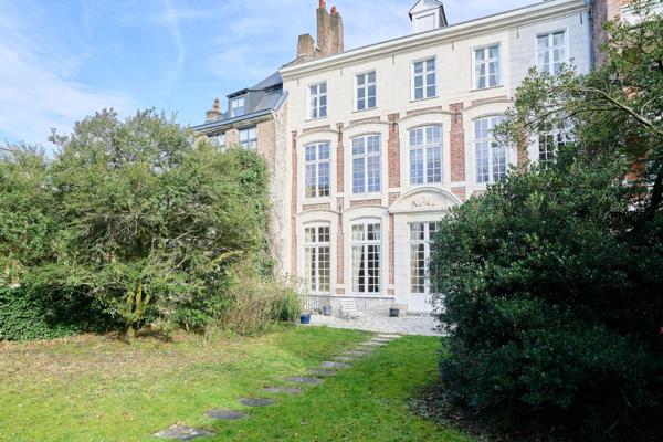 Vente Hôtel particulier Lille 16 Pièces 610 m²