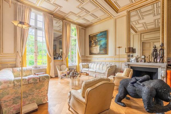 Vente Hôtel particulier Lille 16 Pièces 610 m²