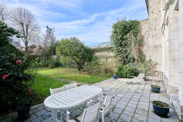 Vente Hôtel particulier Lille 16 Pièces 610 m²