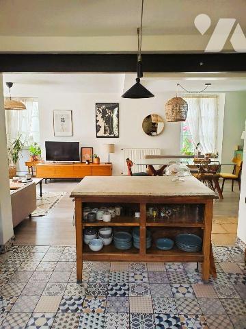 Rare à Chauvigny, maison de ville non mitoyenne offrant tous les avantages d'une maison familia...