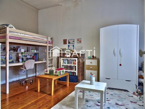 Charmante maison bourgeoise semi-individuelle de 199m²