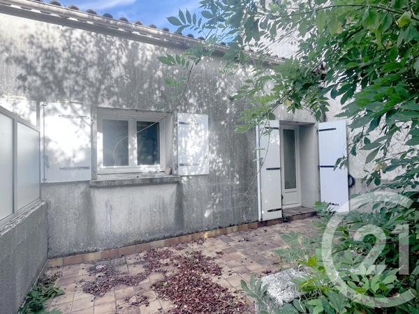 Maison à vendre  4 pièces - 74,44 m 2   LE FENOUILLER  - 85