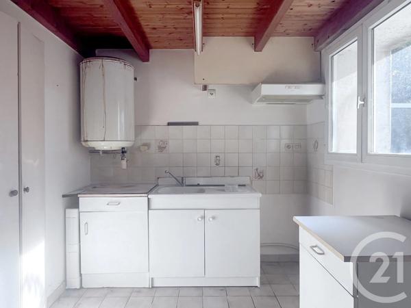 Maison à vendre  4 pièces - 74,44 m 2   LE FENOUILLER  - 85