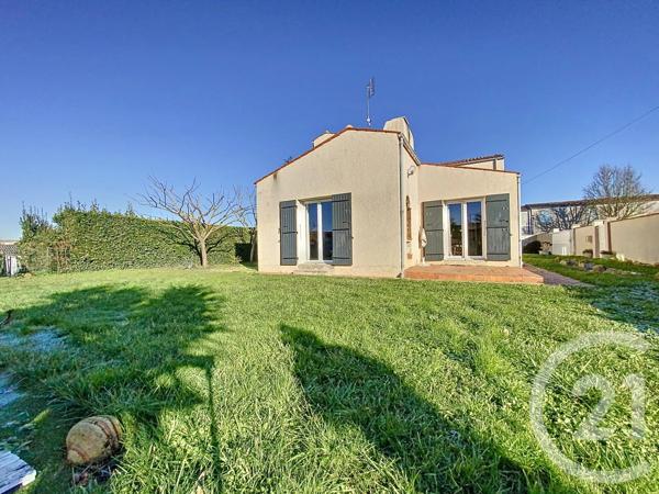 Maison à vendre  5 pièces - 134 m 2   ROCHEFORT  - 17