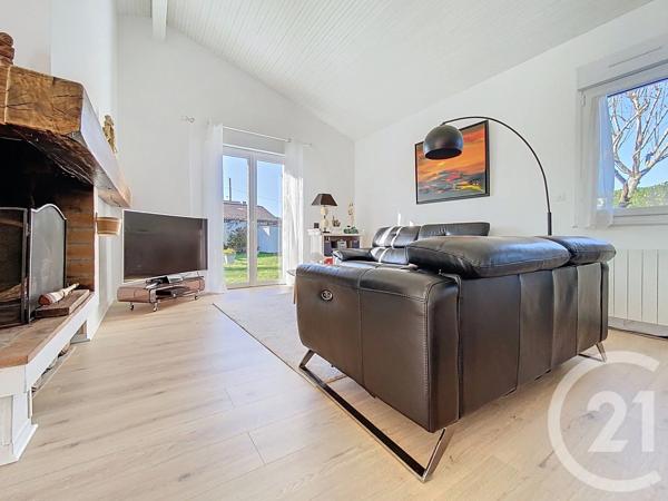 Maison à vendre  5 pièces - 134 m 2   ROCHEFORT  - 17