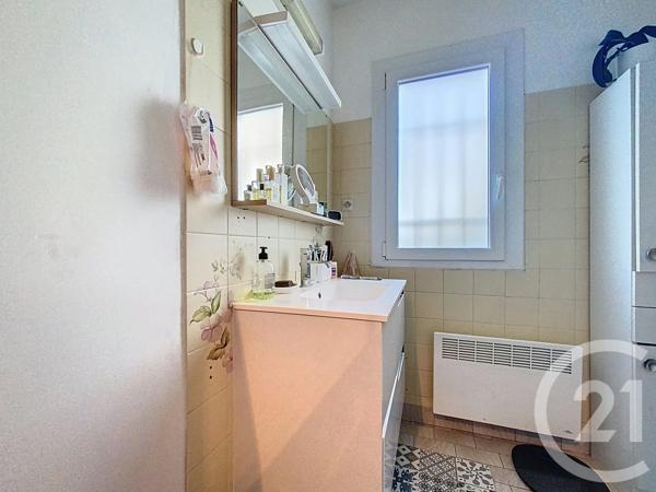 Maison à vendre  5 pièces - 134 m 2   ROCHEFORT  - 17