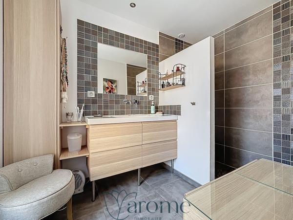 Appartement 4 pièce(s) 3 chambre(s) 138 m²