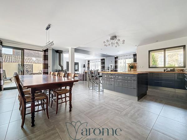 Appartement 4 pièce(s) 3 chambre(s) 138 m²