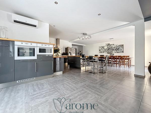 Appartement 4 pièce(s) 3 chambre(s) 138 m²