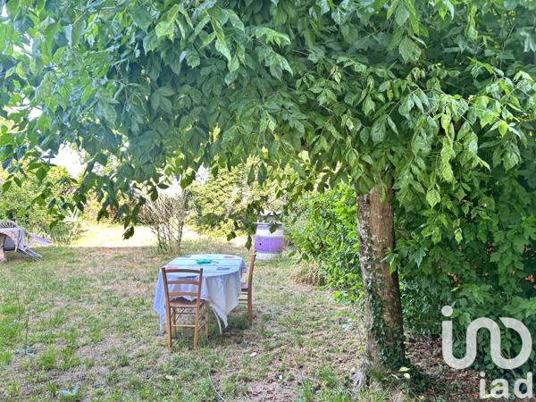 Maison 4 pièces de 79 m² à Saint-Médard-de-Guizières (33230)