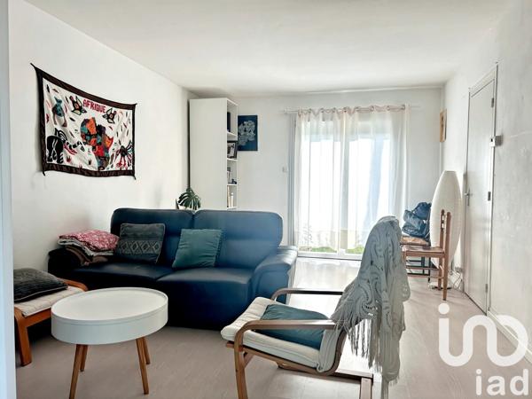 Maison 4 pièces de 79 m² à Saint-Médard-de-Guizières (33230)