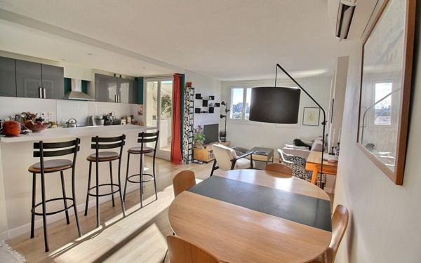 Appartement à vendre    4 pièces • 86,80 m2 Marseille 13