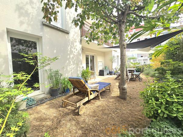 Vente
                Appartement99,32 m² - 4 Pièces -
                    TOURS (37000)