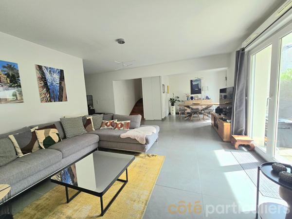 Vente
                Appartement99,32 m² - 4 Pièces -
                    TOURS (37000)