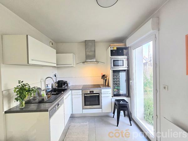 Vente
                Appartement99,32 m² - 4 Pièces -
                    TOURS (37000)