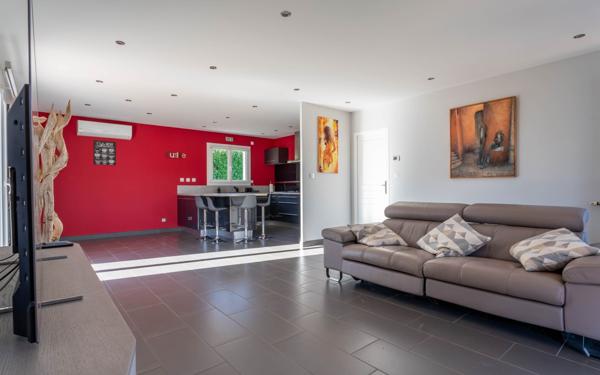 Maison à vendre    5 pièces • 122,97 m2 Lozanne