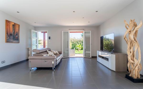Maison à vendre    5 pièces • 122,97 m2 Lozanne