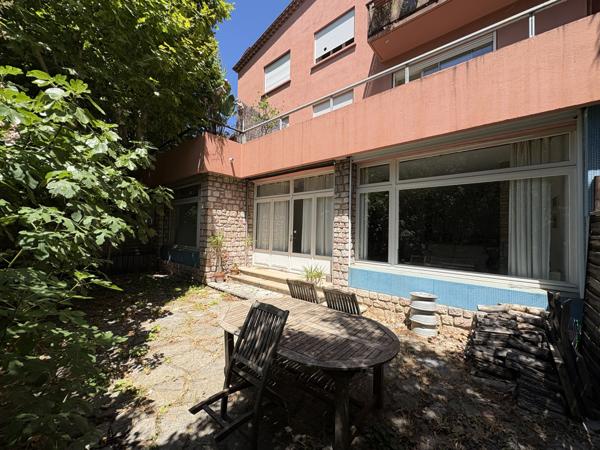 Montpellier (34000) Montpellier Arceaux. Appartement bourgeois avec jardin privatif, terrasses & parking..