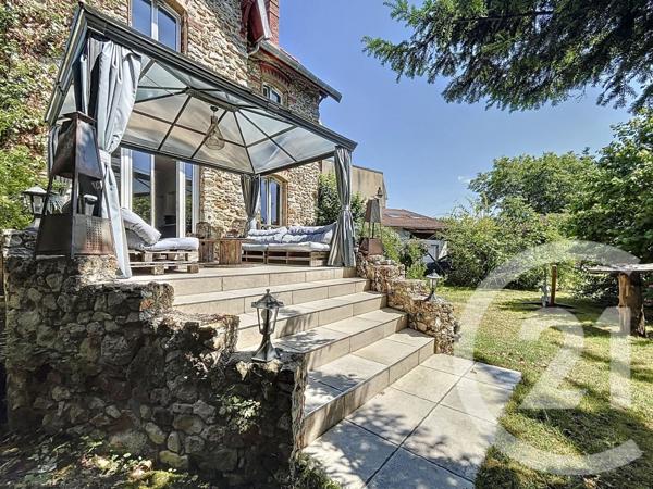 Maison à vendre  7 pièces - 203 m2 PONTAULT COMBAULT - 77