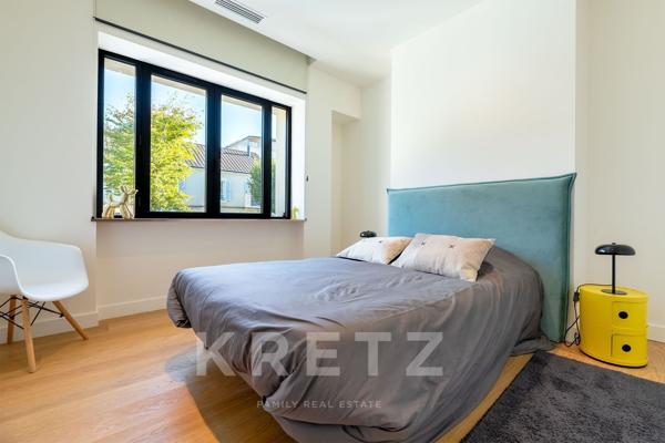 Maison de ville 235 m² avec piscine chauffée et ascenseur privé