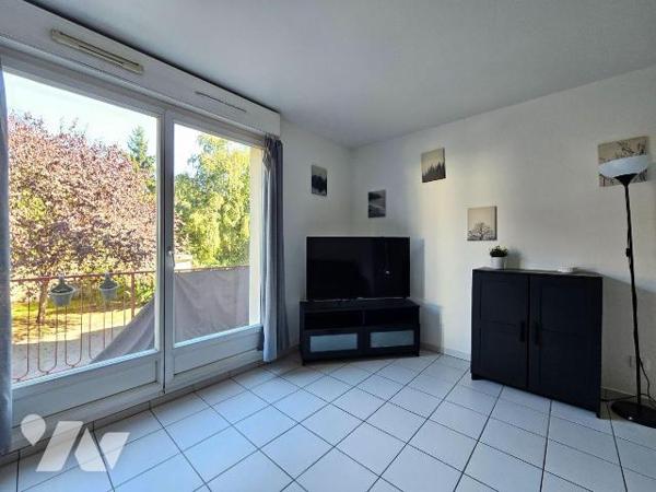 A VENDRE - ROUEN - ACCÈS IMMÉDIAT TEOR

Dans un immeuble comprenant 3 étages sans ascenseur, ...