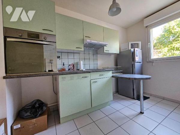 A VENDRE - ROUEN - ACCÈS IMMÉDIAT TEOR

Dans un immeuble comprenant 3 étages sans ascenseur, ...